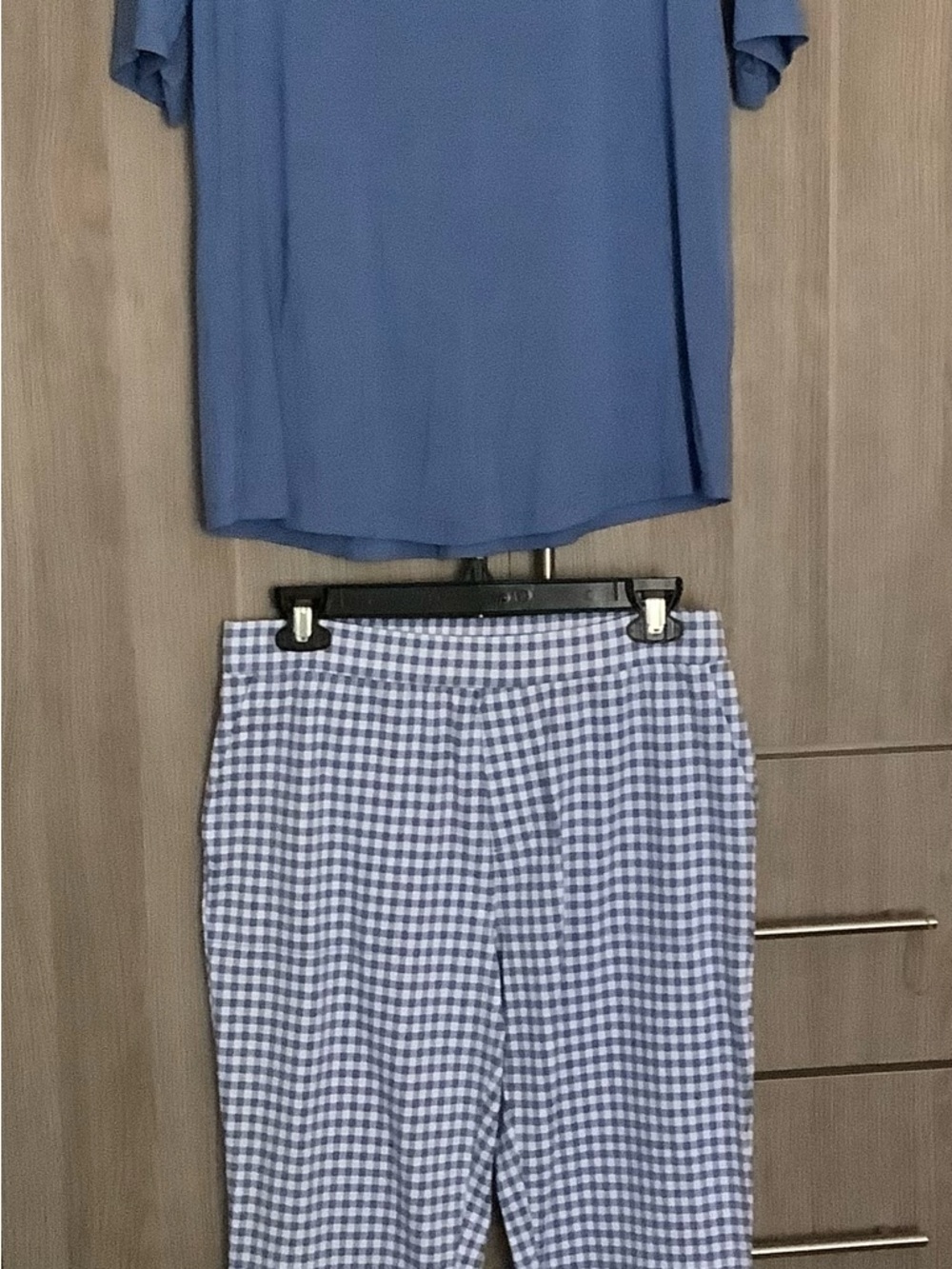 Susan Graver Light Blue 2Piece set Short Sleeve Tee and Light Blue Check Capris